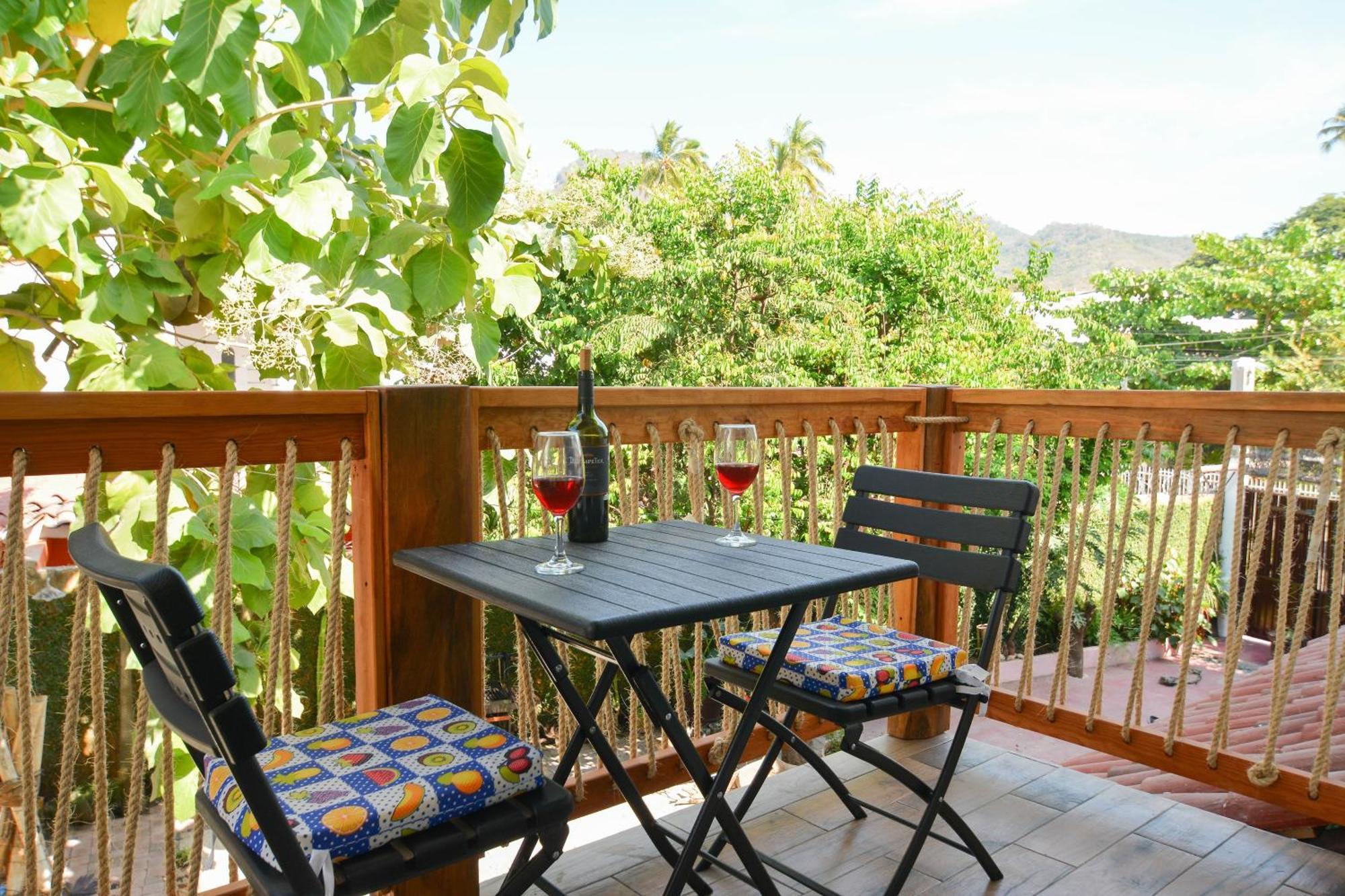 Bungalows Teka Zihuatanejo Eksteriør billede